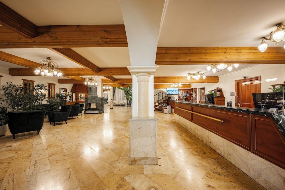 lobby