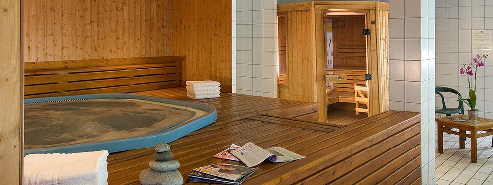 swimming pool spa