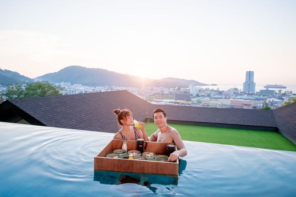 swimming pool spa
