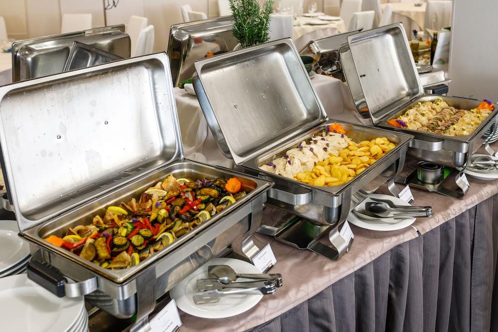 restaurant-cafeteria