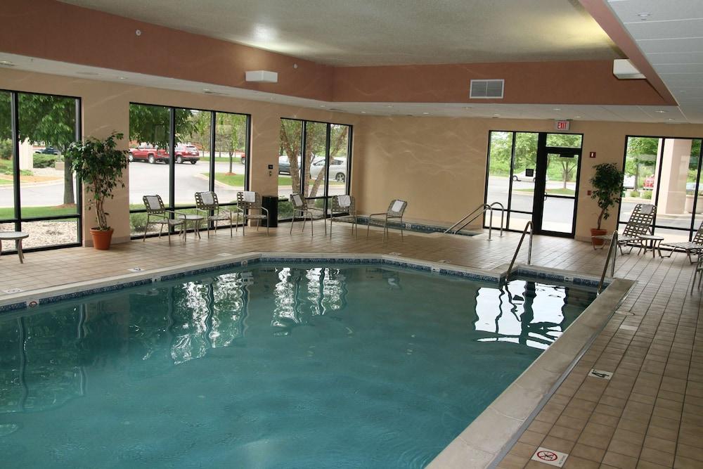 swimming pool spa