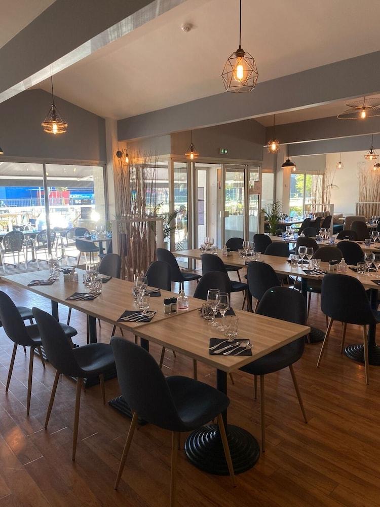 restaurant-cafeteria