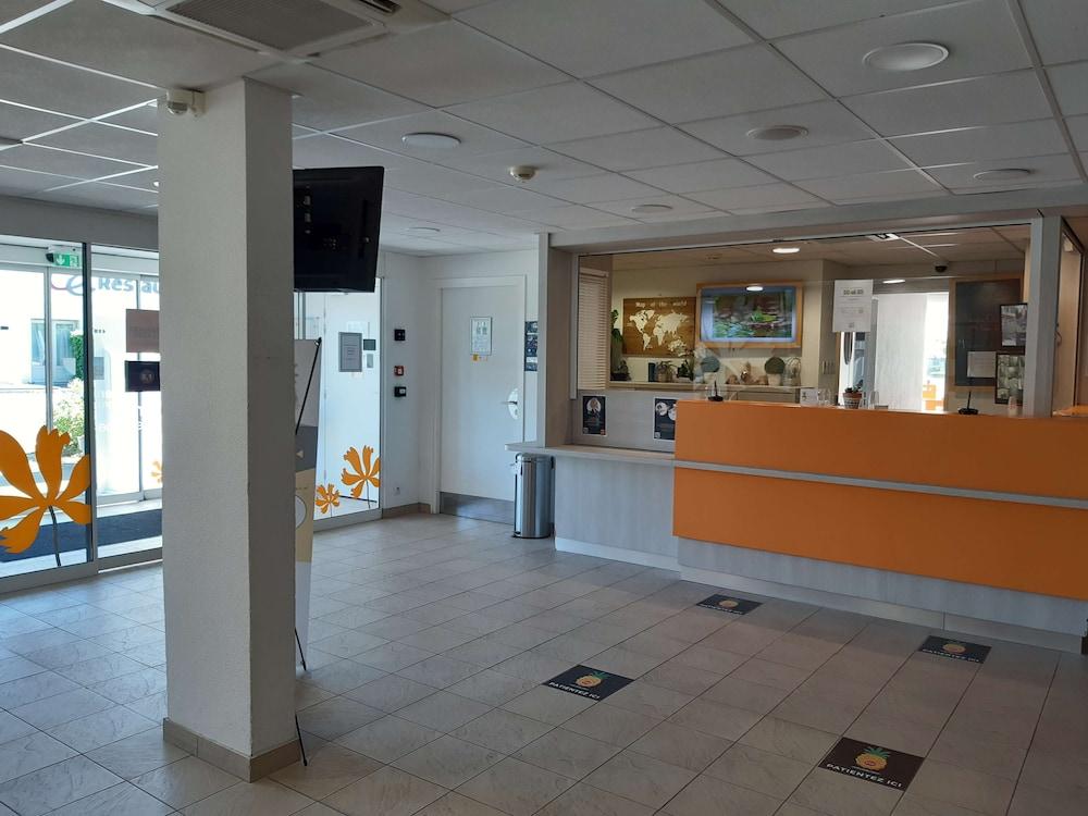 lobby