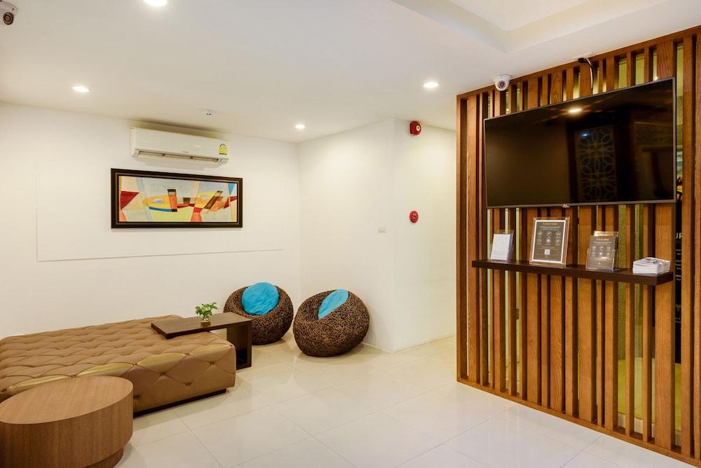 lounge