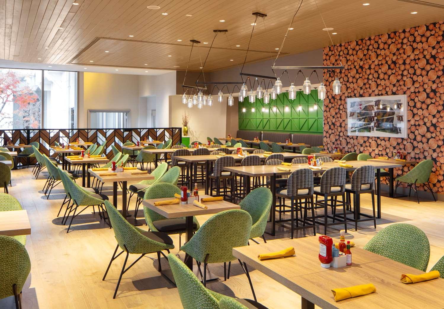 restaurant cafeteria