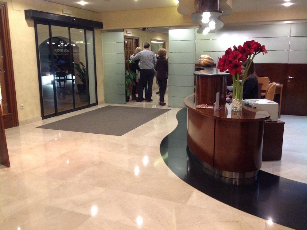 lobby
