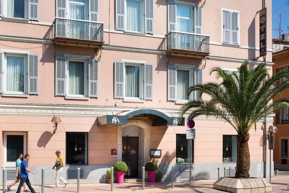 hotel