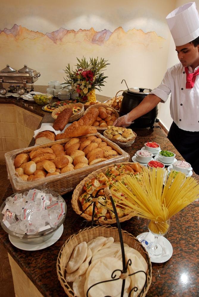 restaurant-cafeteria