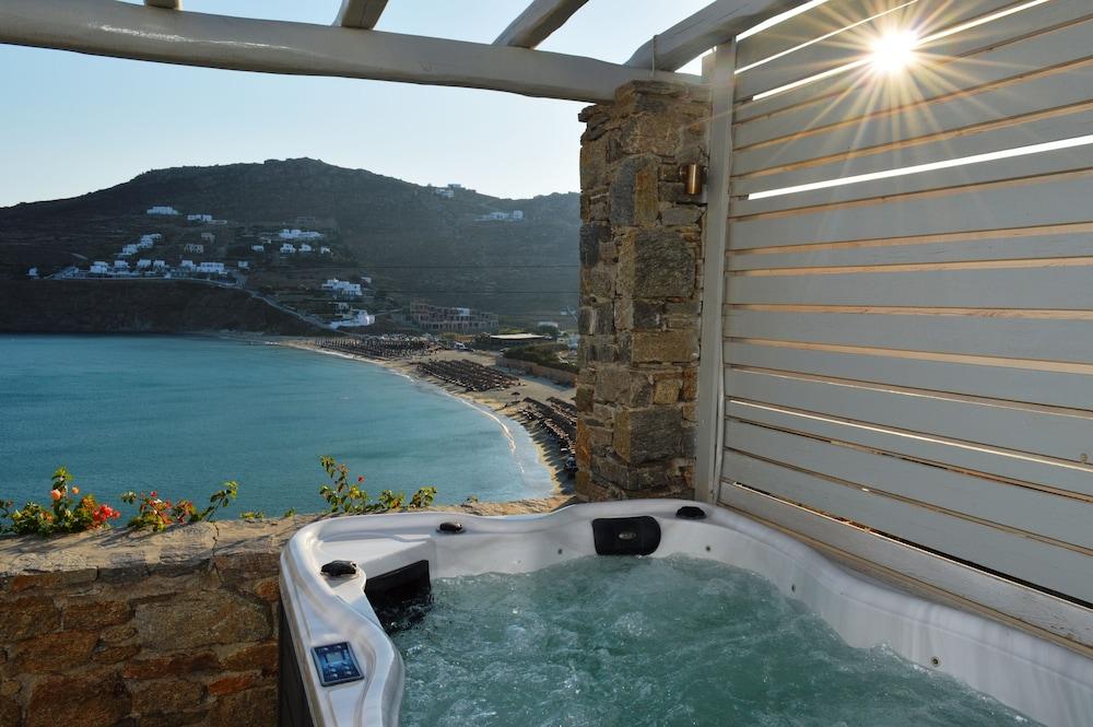 swimming pool spa