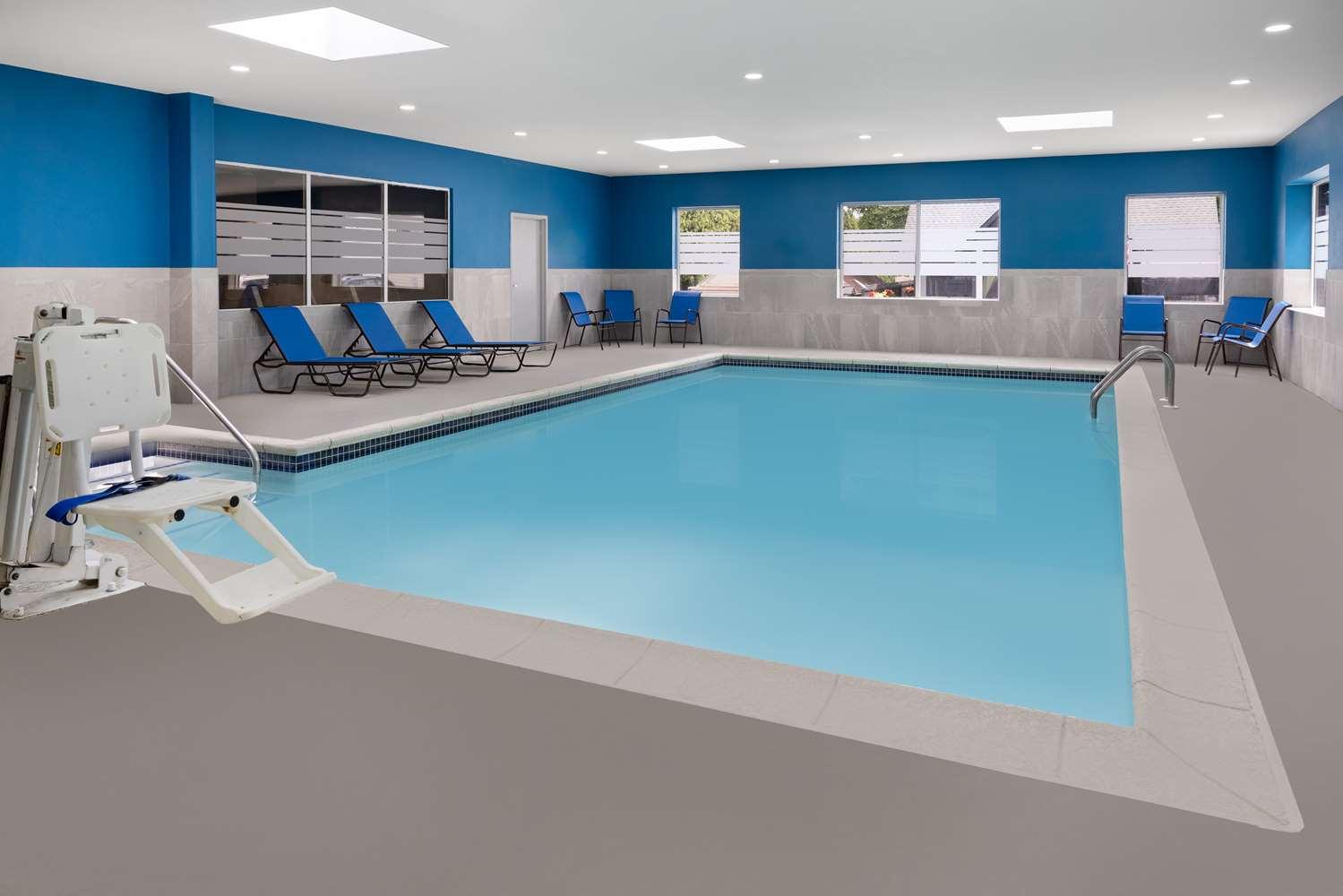 swimming pool spa