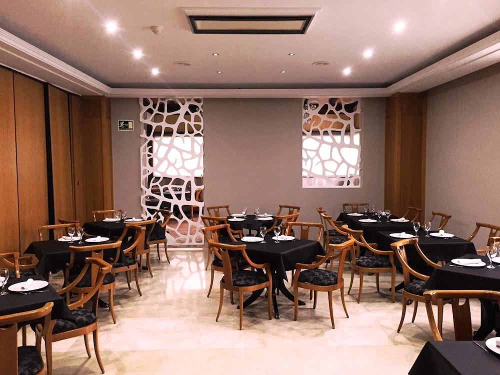 restaurant-cafeteria