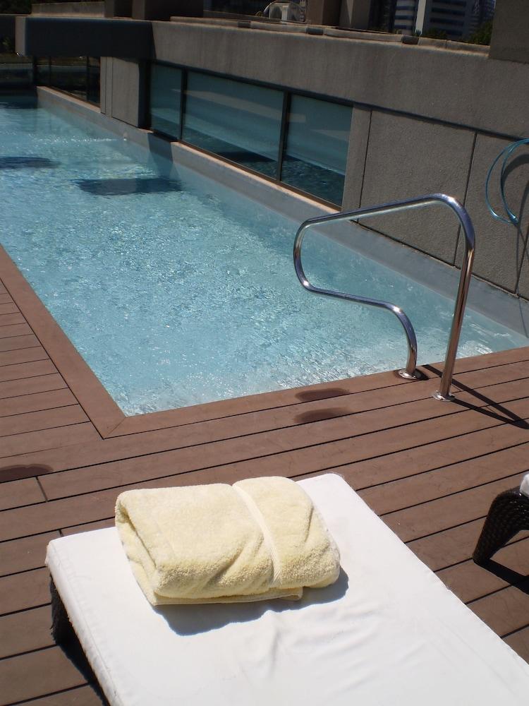swimming pool spa