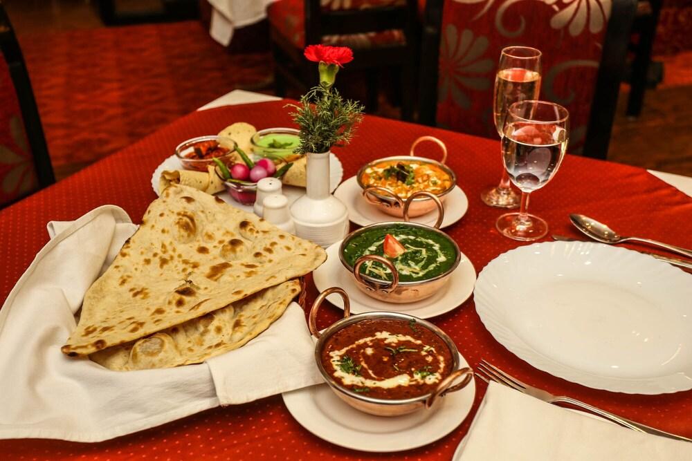 restaurant-cafeteria
