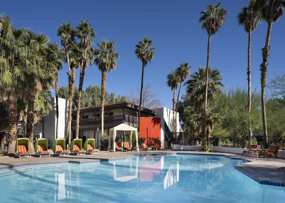 swimming pool spa