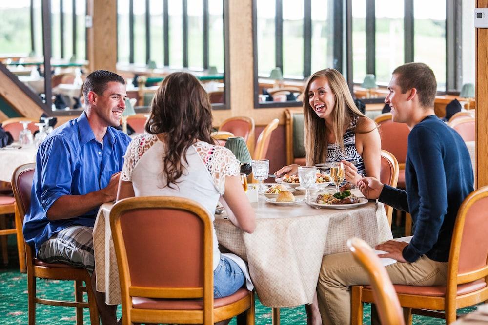 restaurant cafeteria