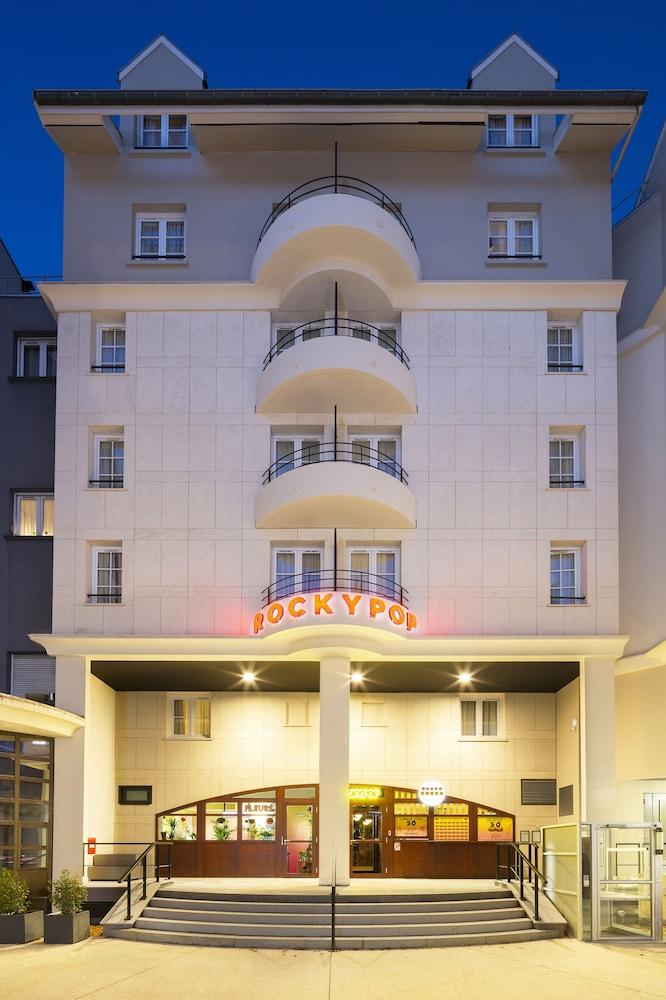 hotel