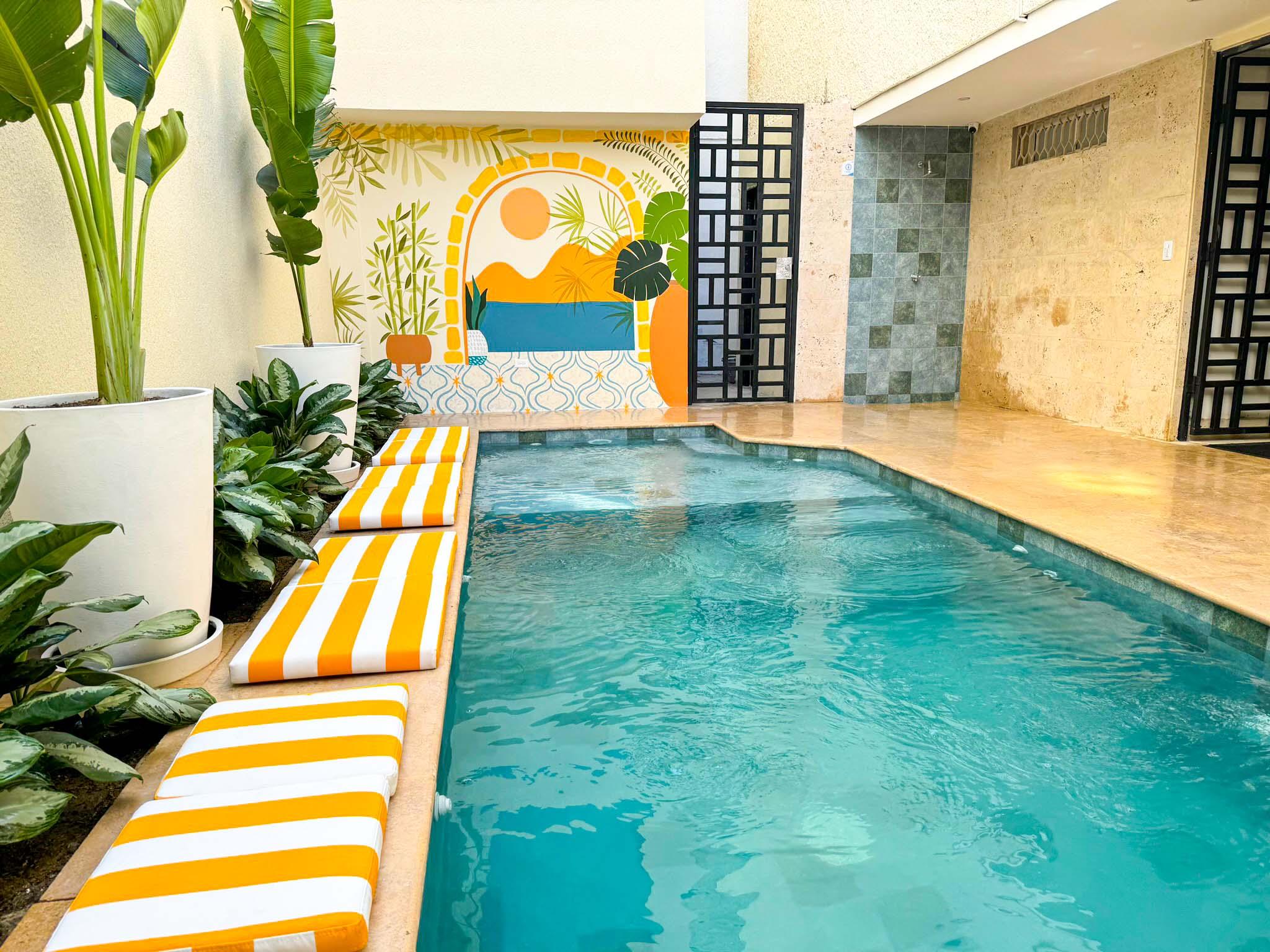 swimming pool spa