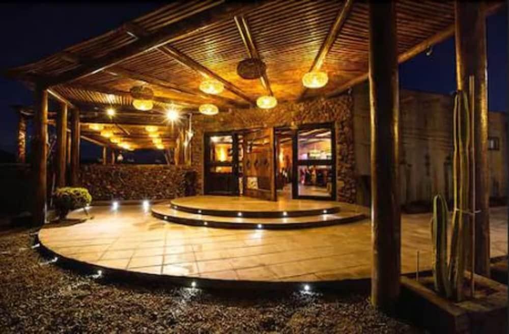 swimming pool spa