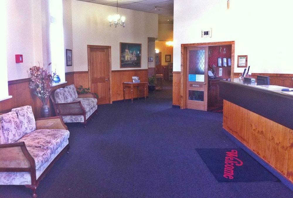 lounge