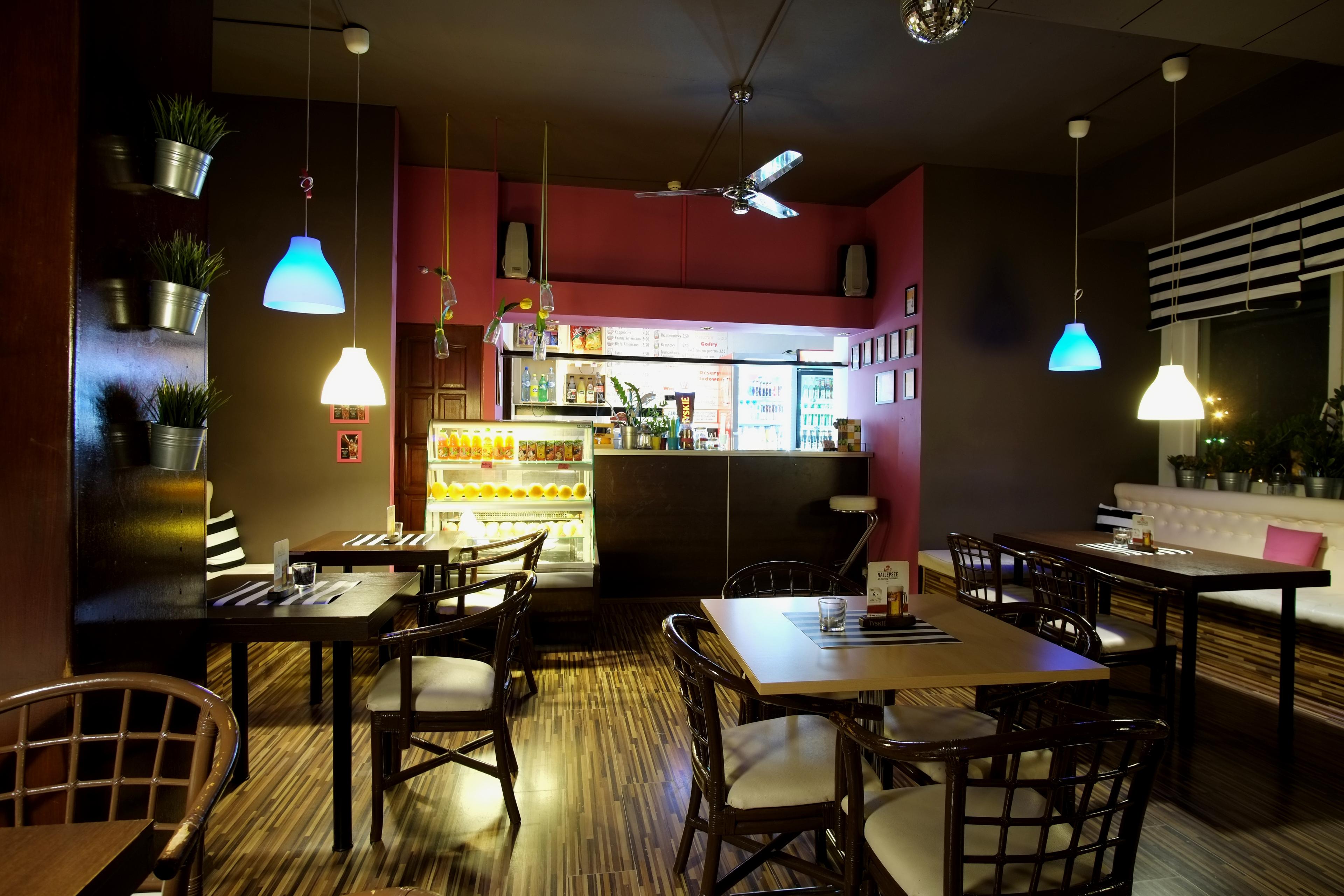 restaurant cafeteria