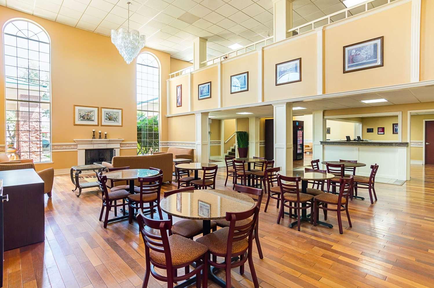 restaurant cafeteria