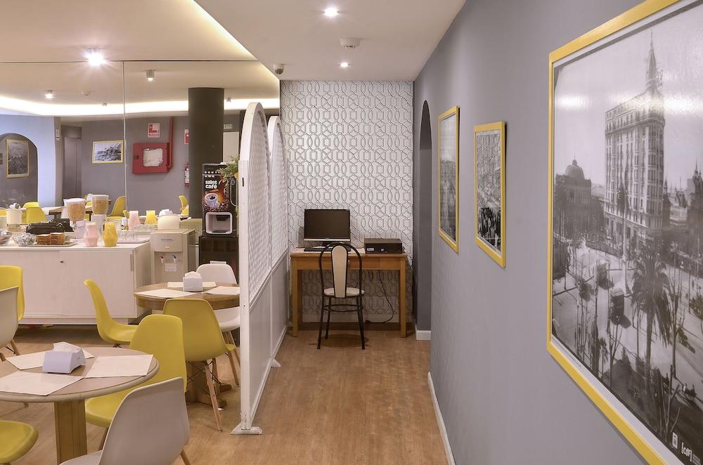 restaurant-cafeteria