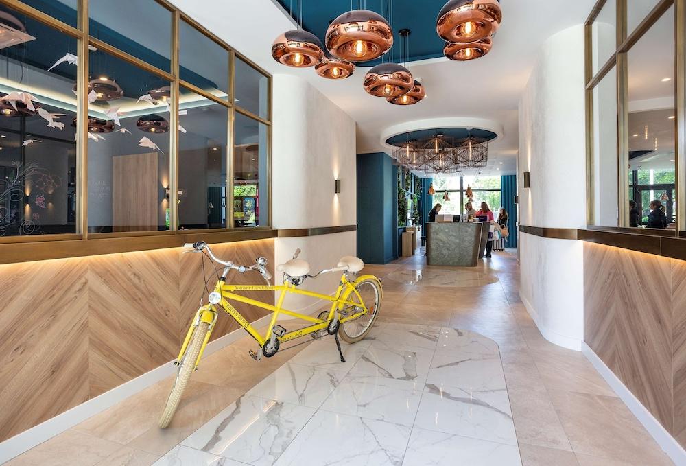 lobby