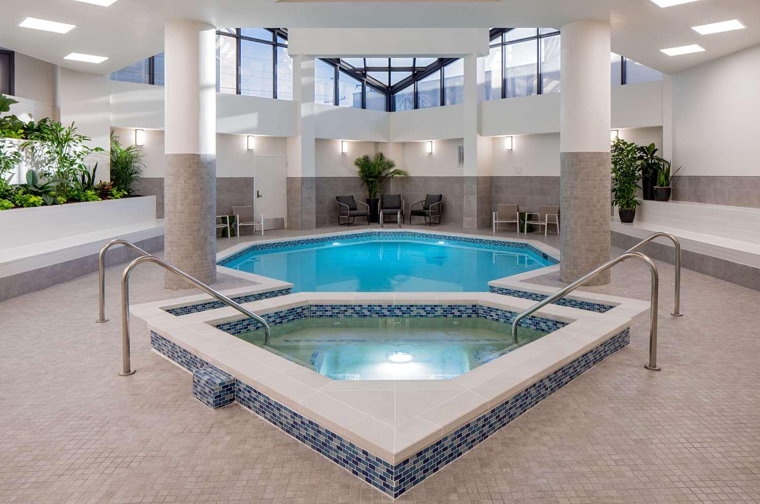 swimming pool spa