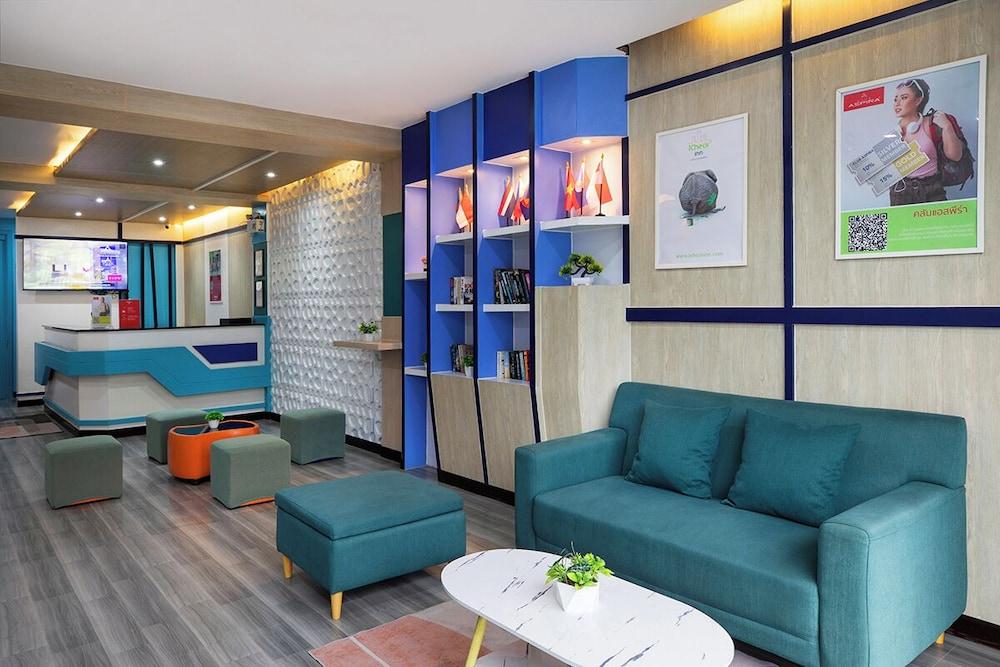 lounge