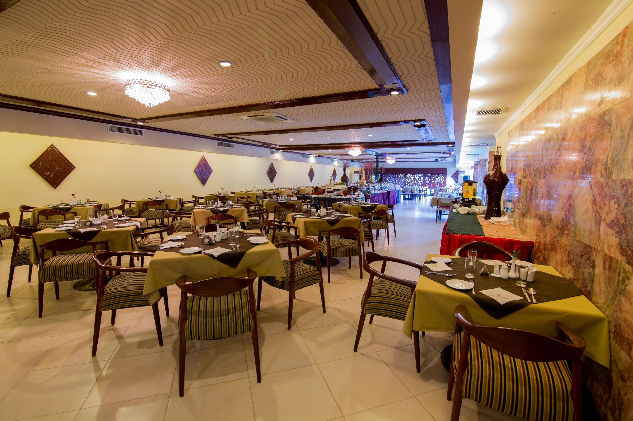 restaurant cafeteria