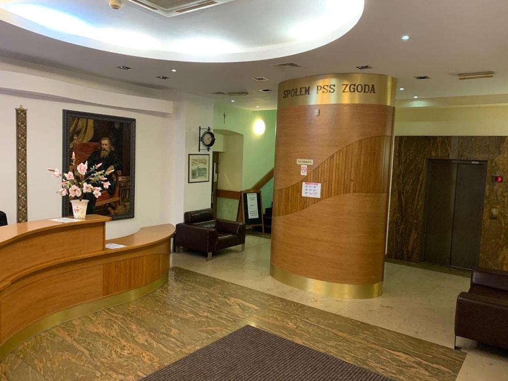 lobby