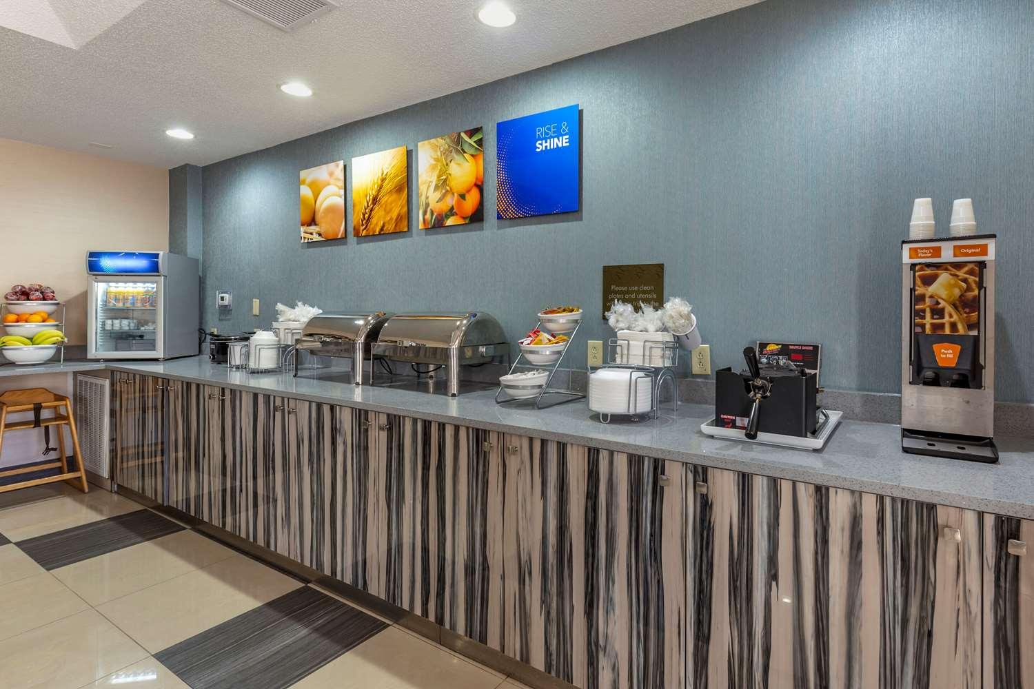 restaurant cafeteria