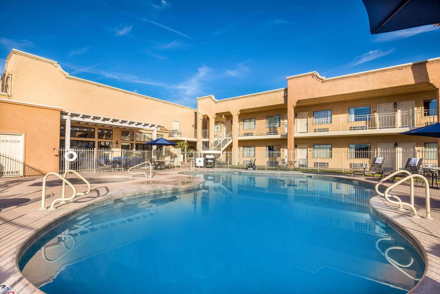 swimming pool spa