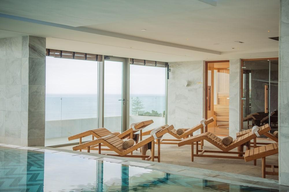 swimming pool spa