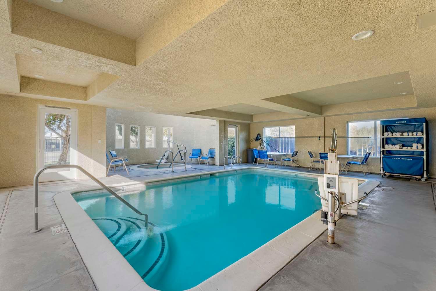swimming pool spa
