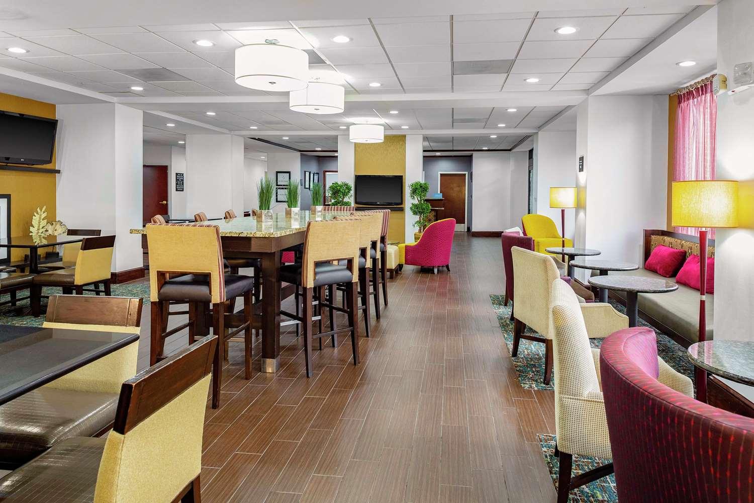 restaurant cafeteria