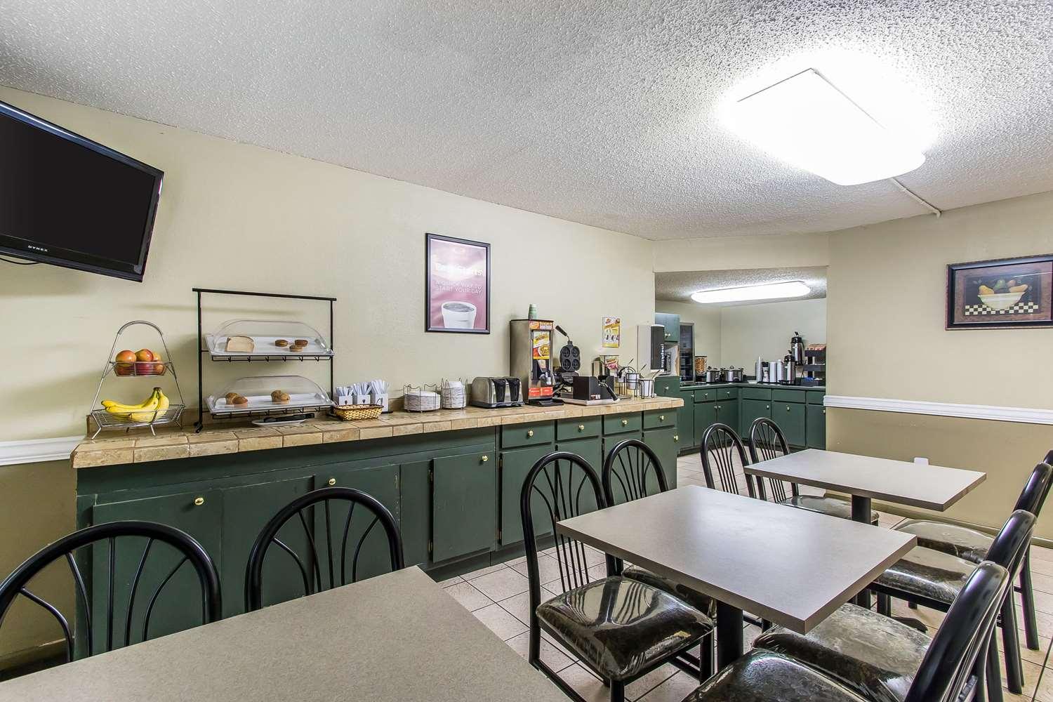 restaurant cafeteria