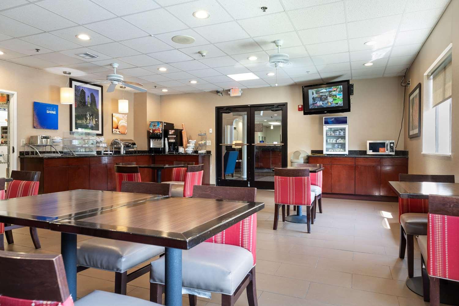 restaurant cafeteria