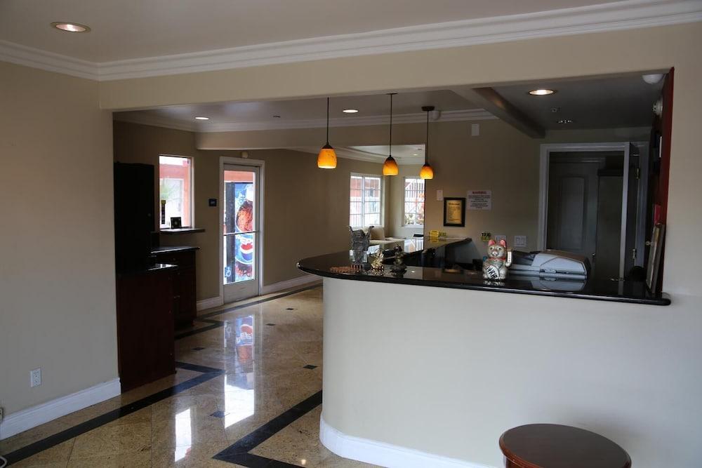 lobby