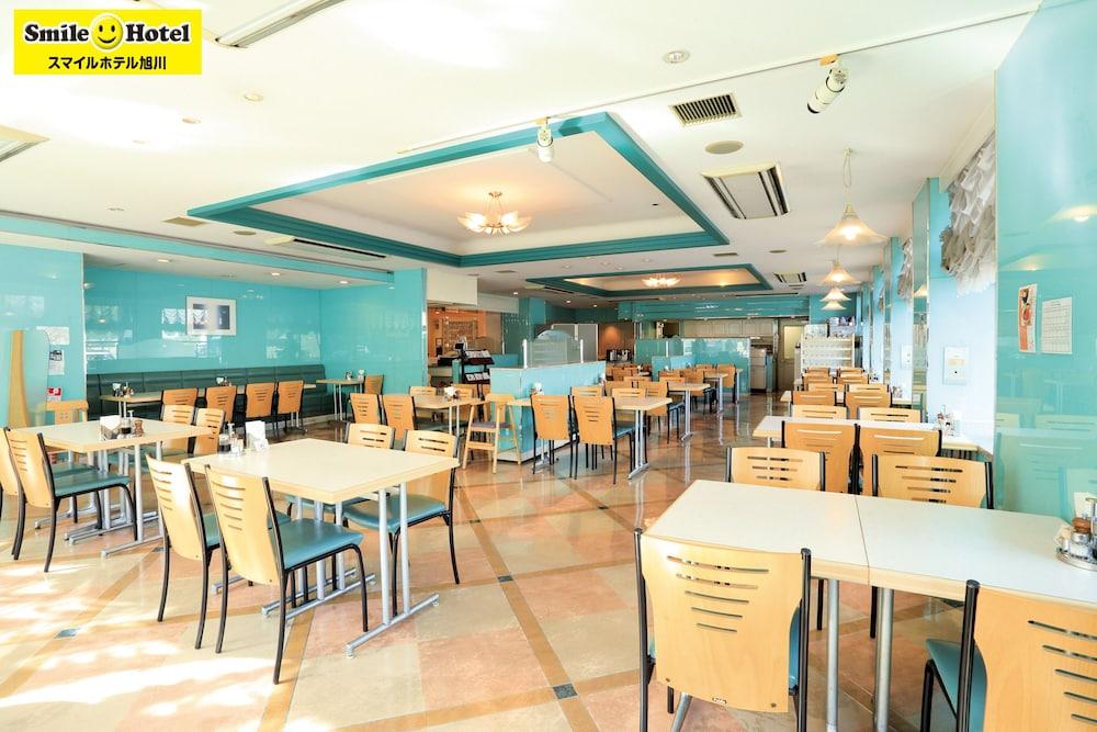 restaurant-cafeteria