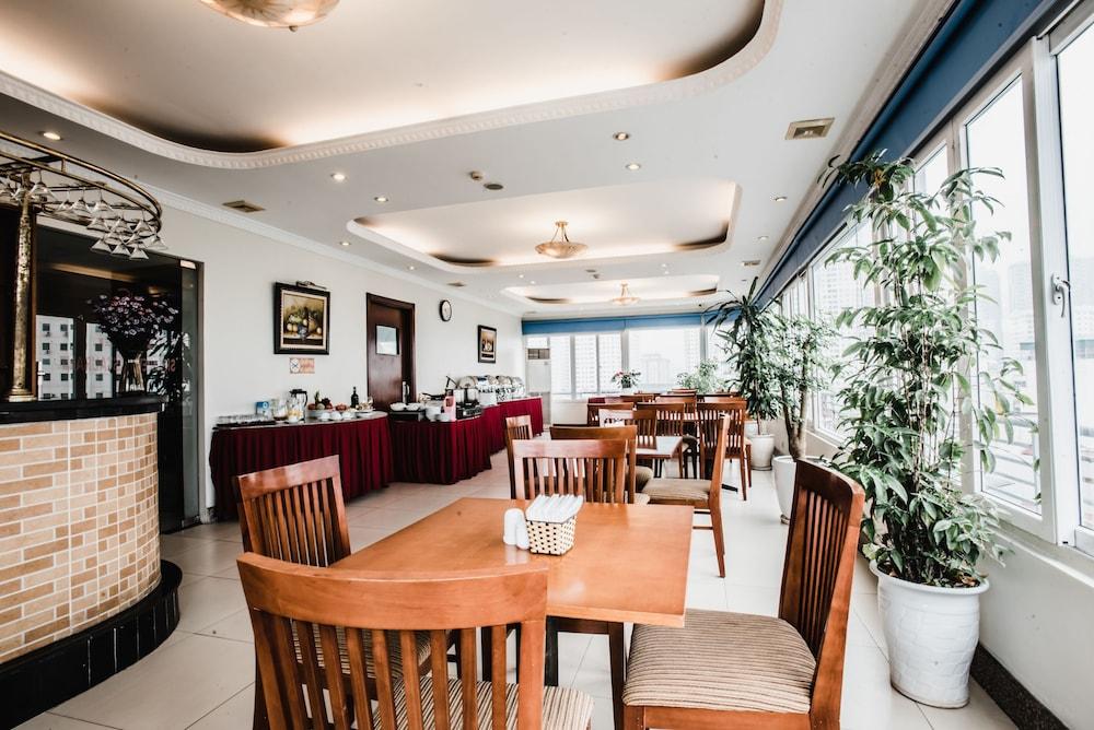 restaurant-cafeteria