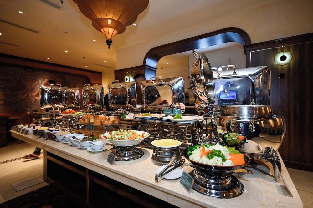 restaurant cafeteria