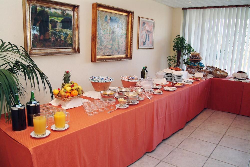restaurant-cafeteria
