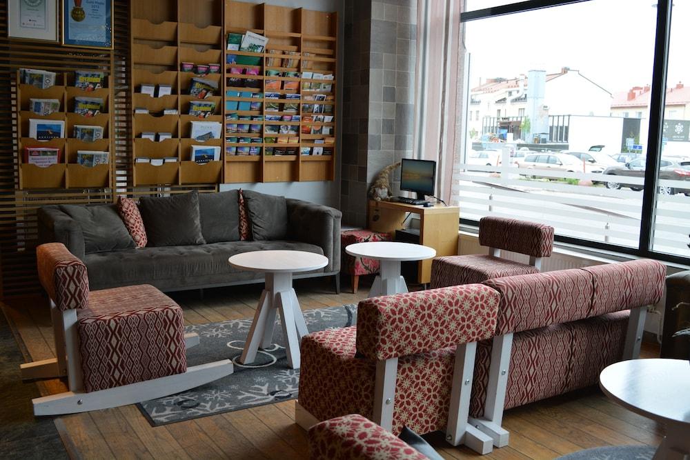 lounge