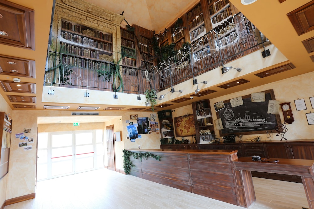 lobby