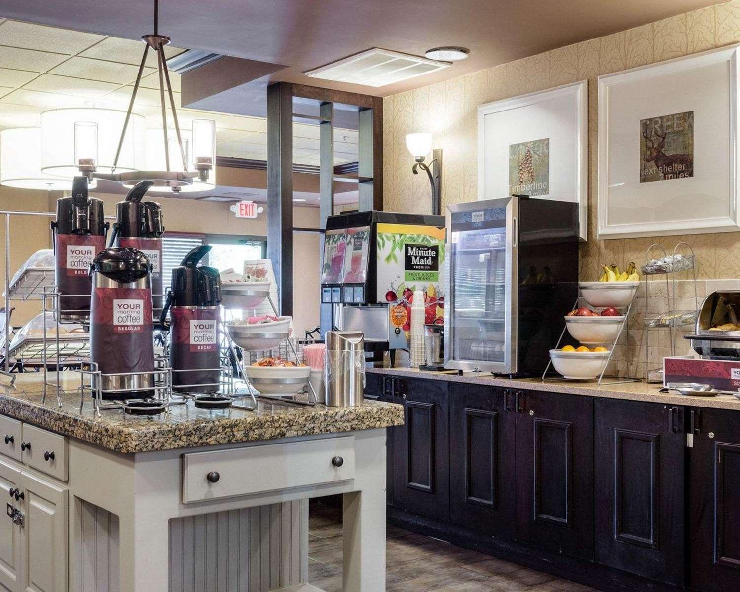 restaurant cafeteria