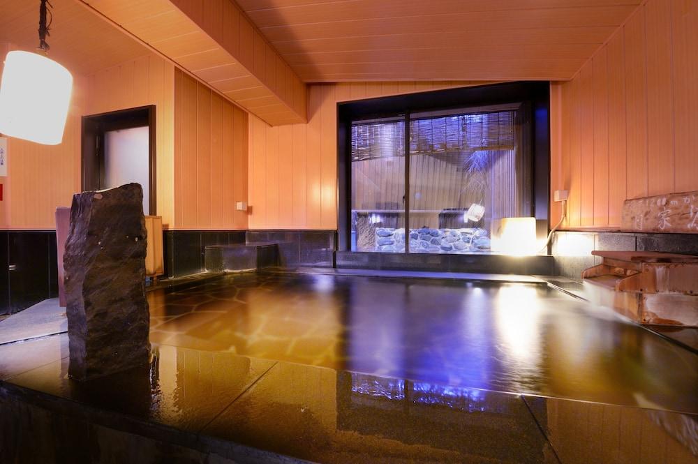 swimming pool spa