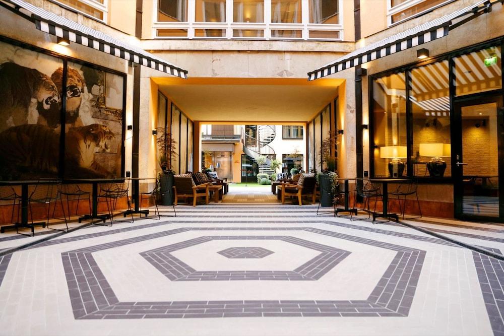 hotel