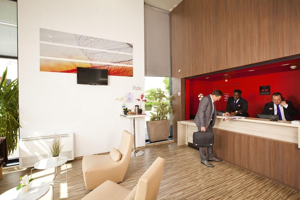 lobby