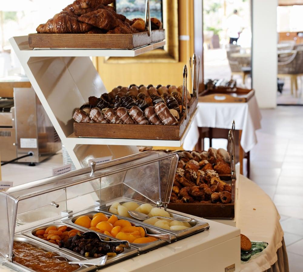 restaurant-cafeteria